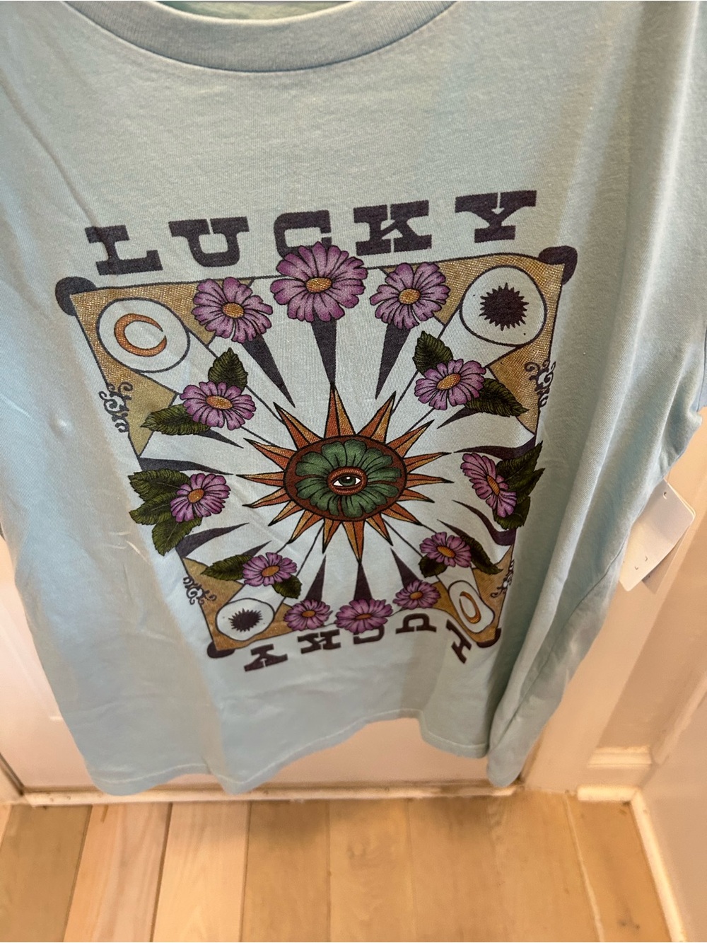 NWT LUCKY BRAND graphic short sleeve tee shirt, no wear!! - Picture 3 of 13